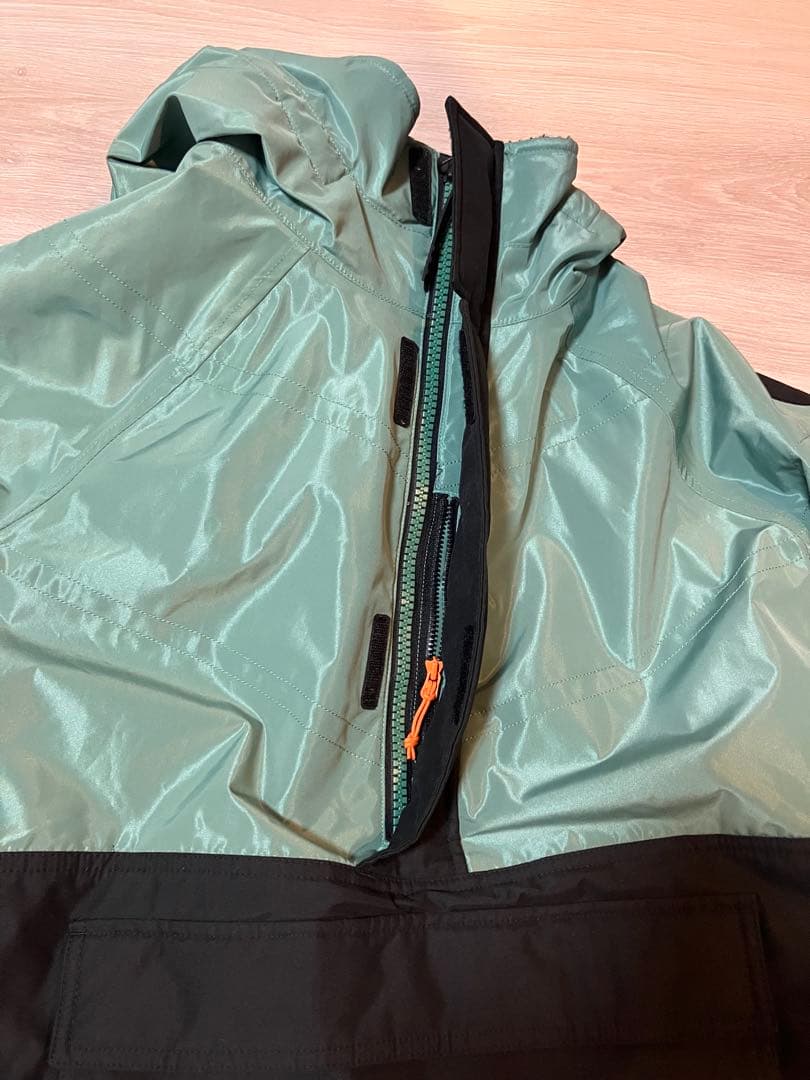 バートン　スノーボードウェア