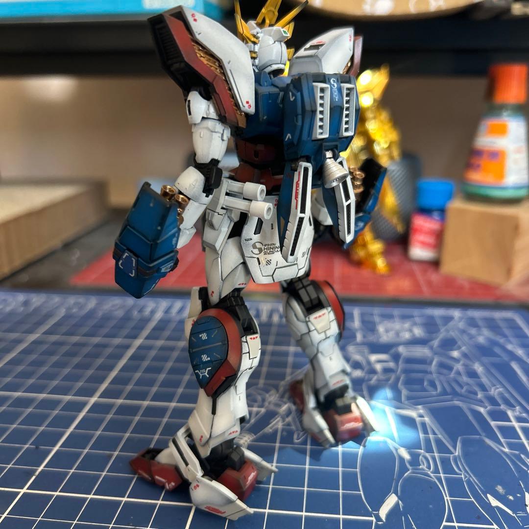 RGシャイニングガンダム塗装完成品