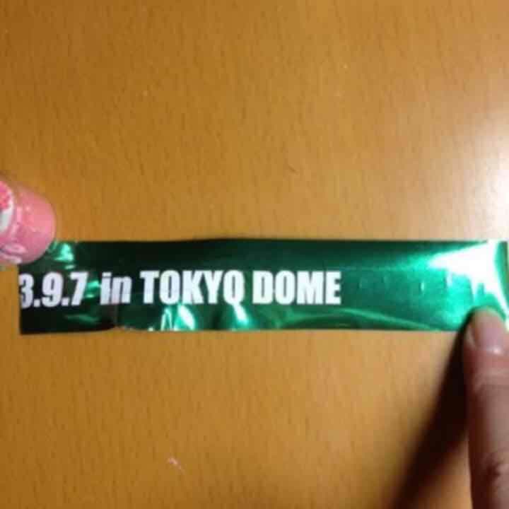 NEWS 10周年記念ライブ 銀テープ落下物まとめ