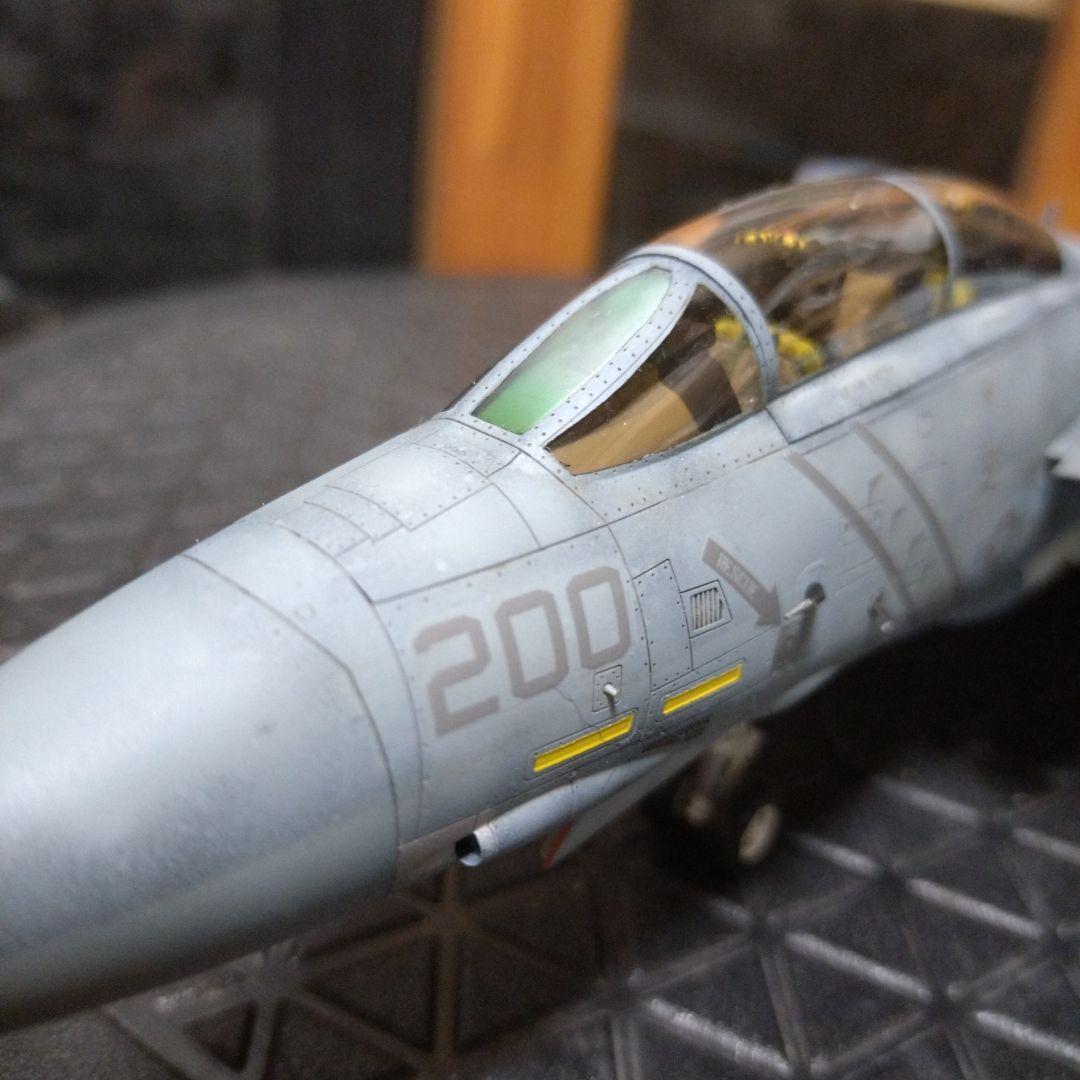 タミヤ 1/48 F14Aプラモデル塗装済み完成品