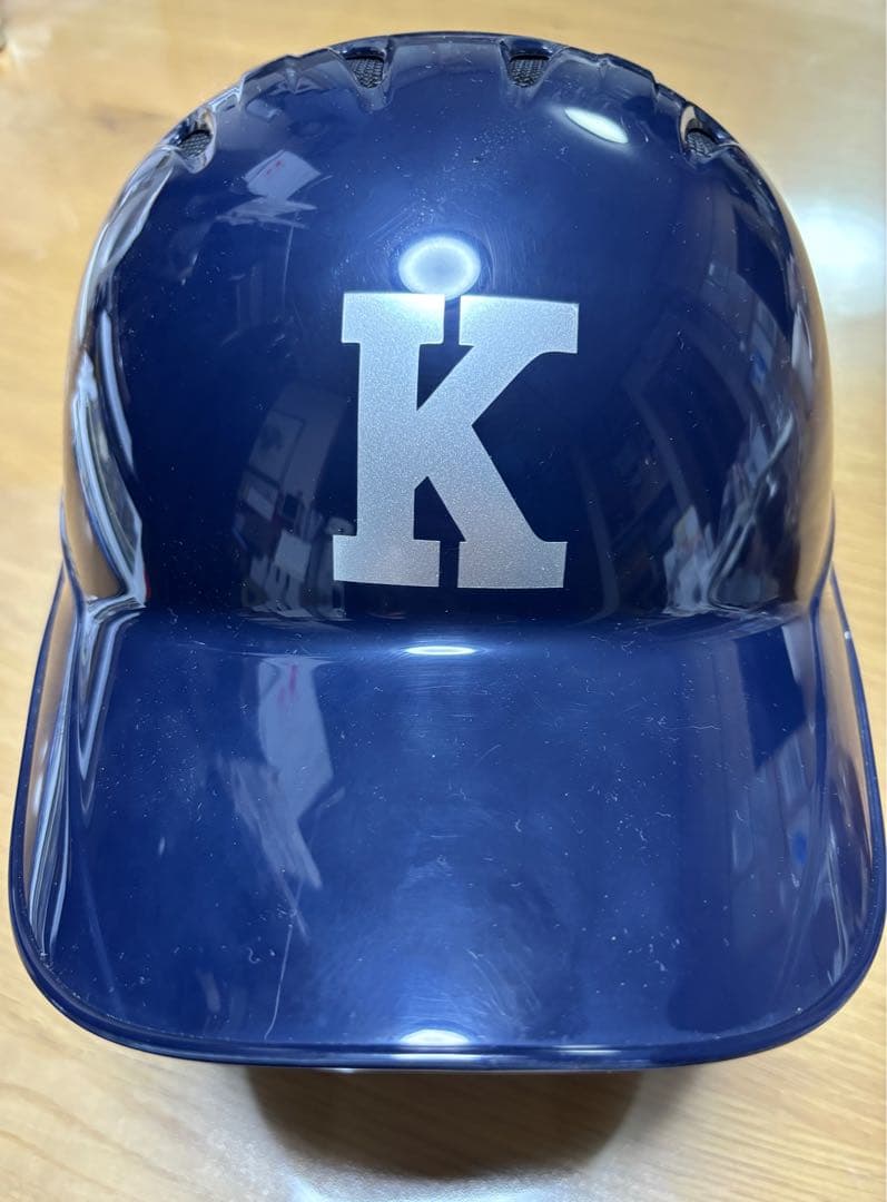 近江兄弟社高校　硬式野球ヘルメット