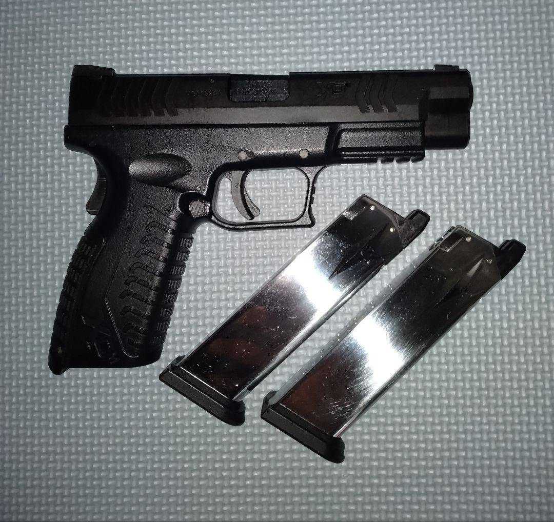 東京マルイ　XDM-40　ガスブローバックガン（予備 マガジン 付）