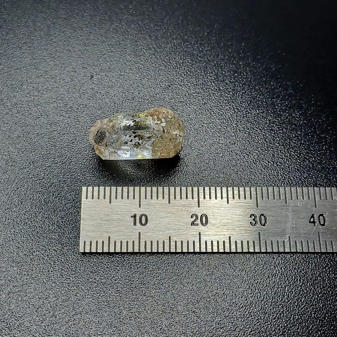 【超希少石/最強品質】オイルインクォーツ＊石油入り水晶＊　天然石 原石