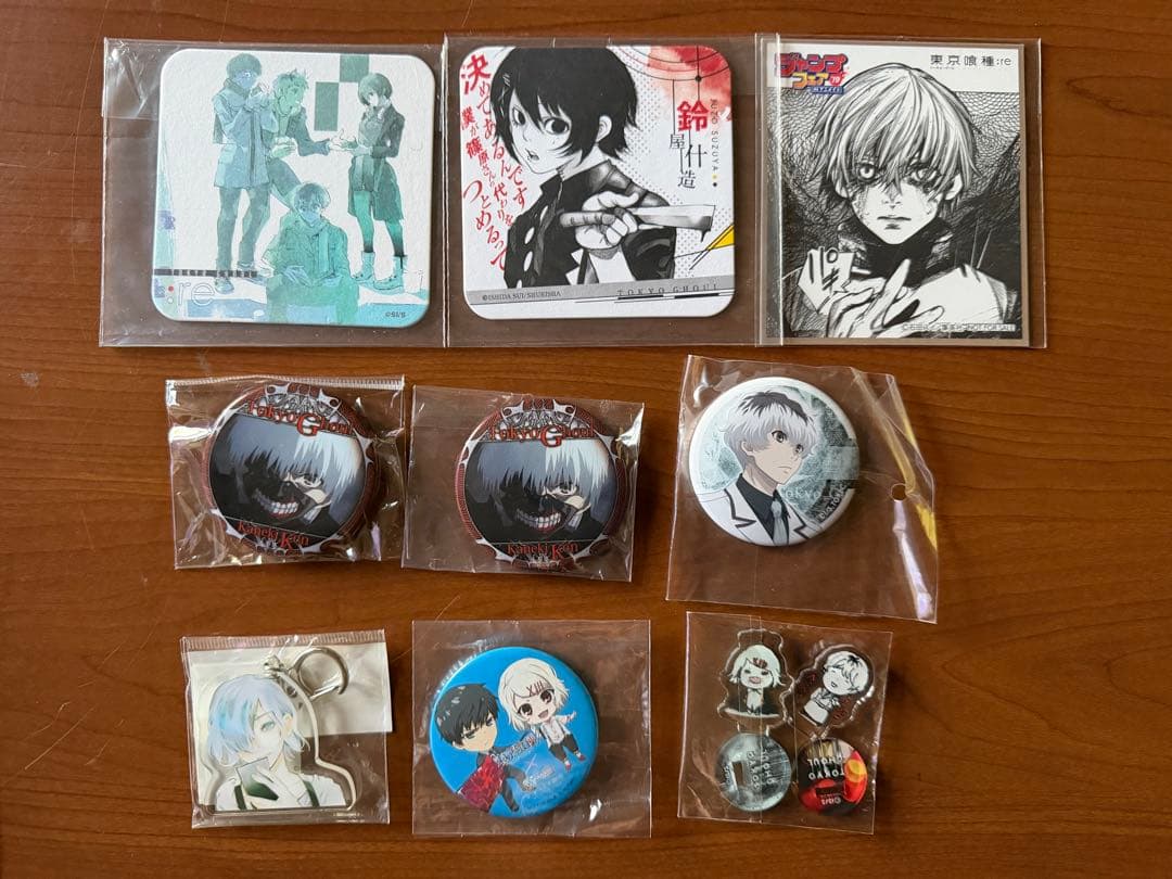 東京喰種 石田スイ 缶バッジ ポストカード クリアファイル アクリルスタンド