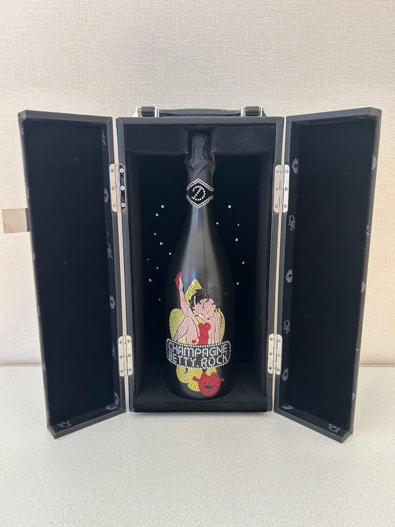 Betty Rose シャンパン ベティ・ブープデザイン