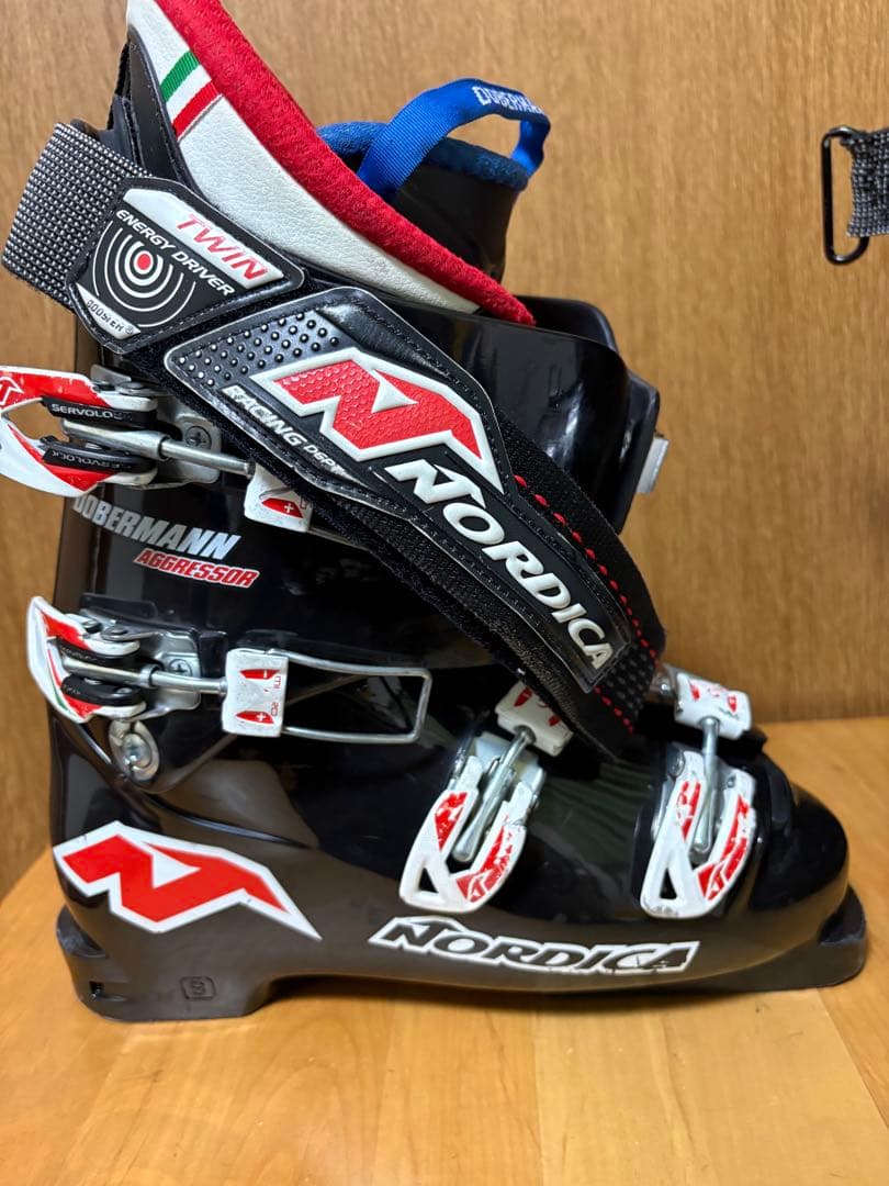 Nordica ノルディカ　スキーブーツ　27.0〜27.5センチ