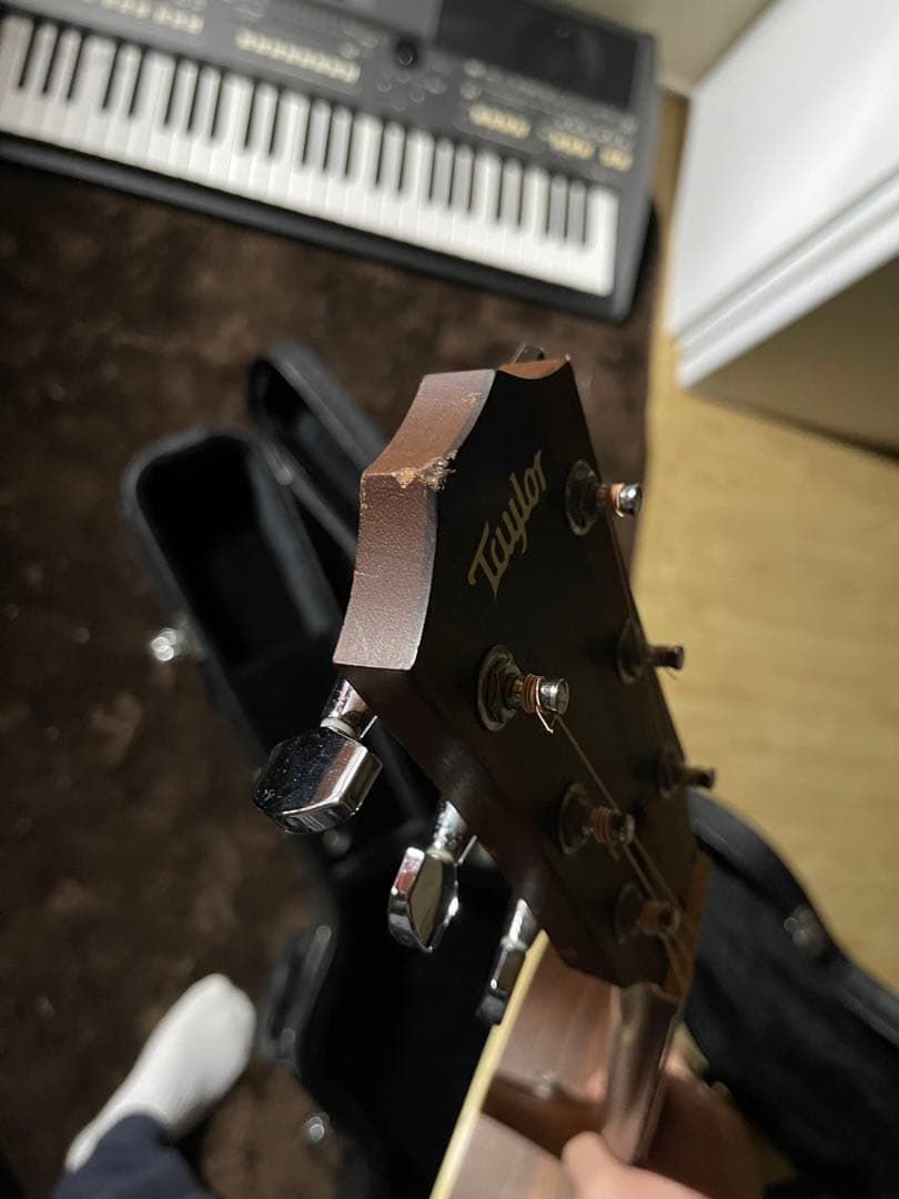 Taylor 214　ハードケース付き