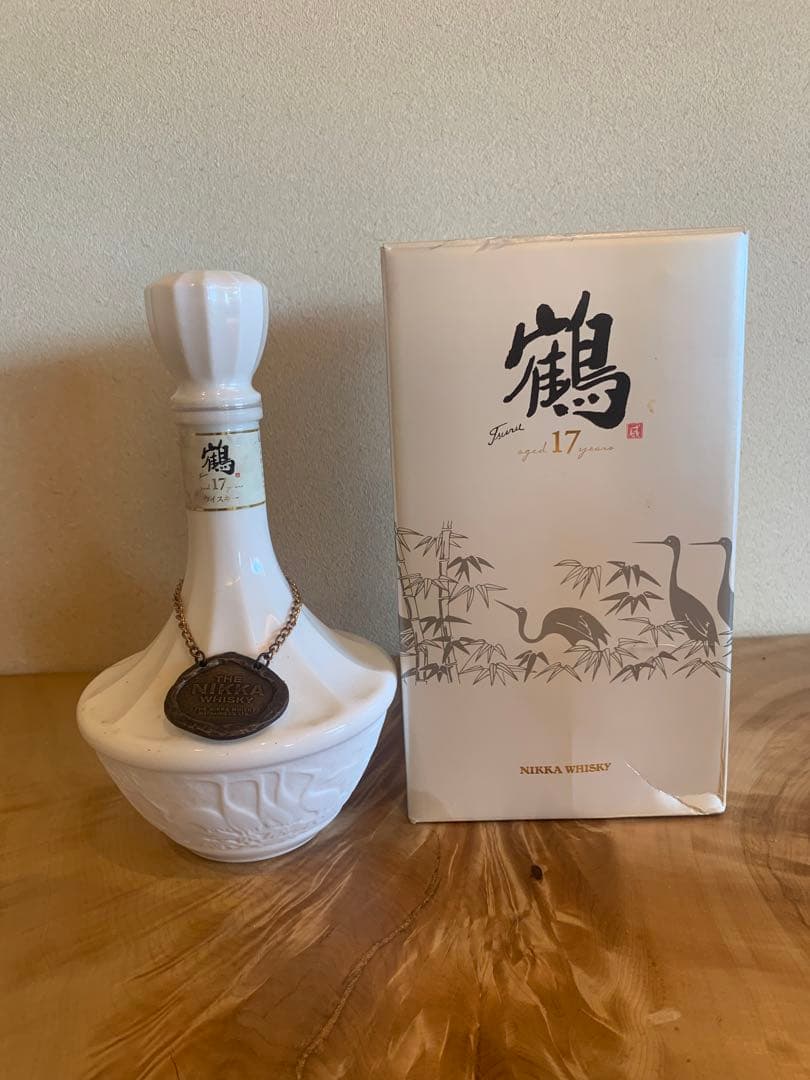 ニッカウイスキー 鶴 17年 陶器ボトル