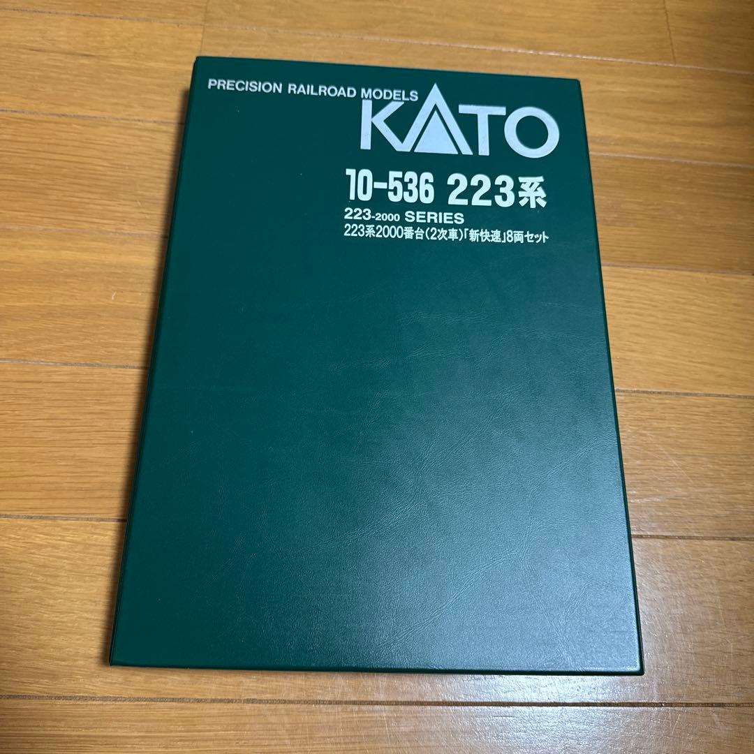 KATO 223系 2000番台 1次車4両 2次車8両