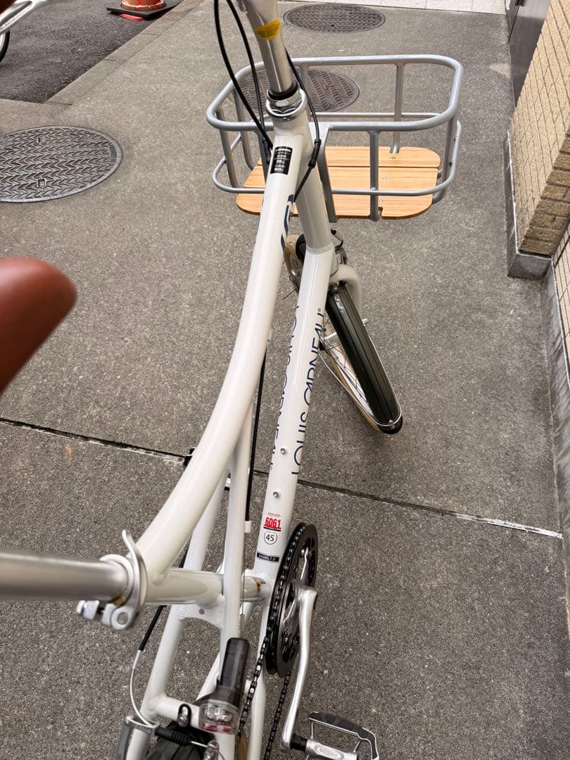 ルイガノ　イーゼル7.0（白、20インチミニベロ）