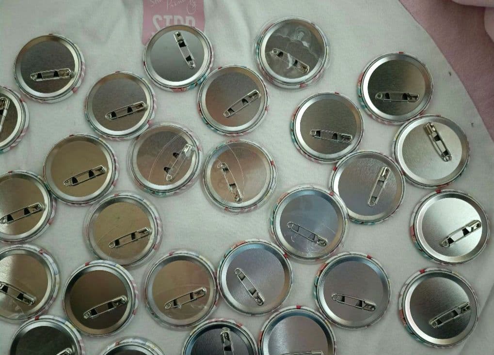 すとぷり　莉犬　缶バッチ　2021　newyear 等身　ニューイヤー