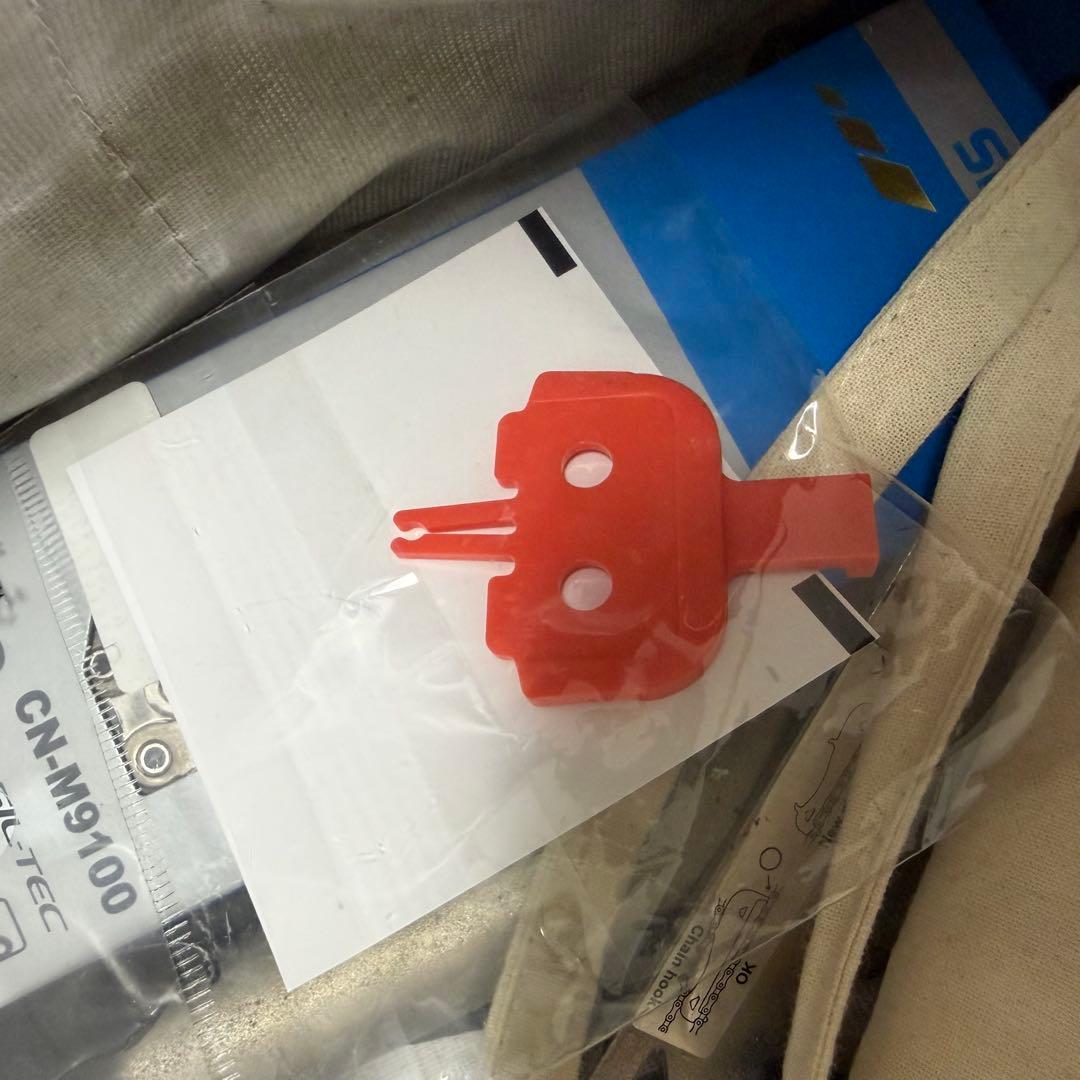 『美品』MERIDAリアクト4000 52サイズ