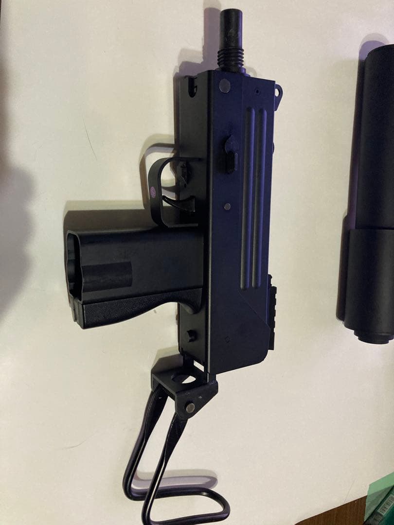 東京マルイ電動ガンMAC10 マガジン2本付き