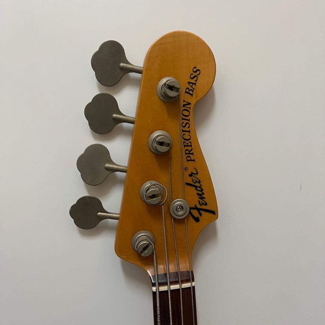 フェンダー　プレシジョンベース