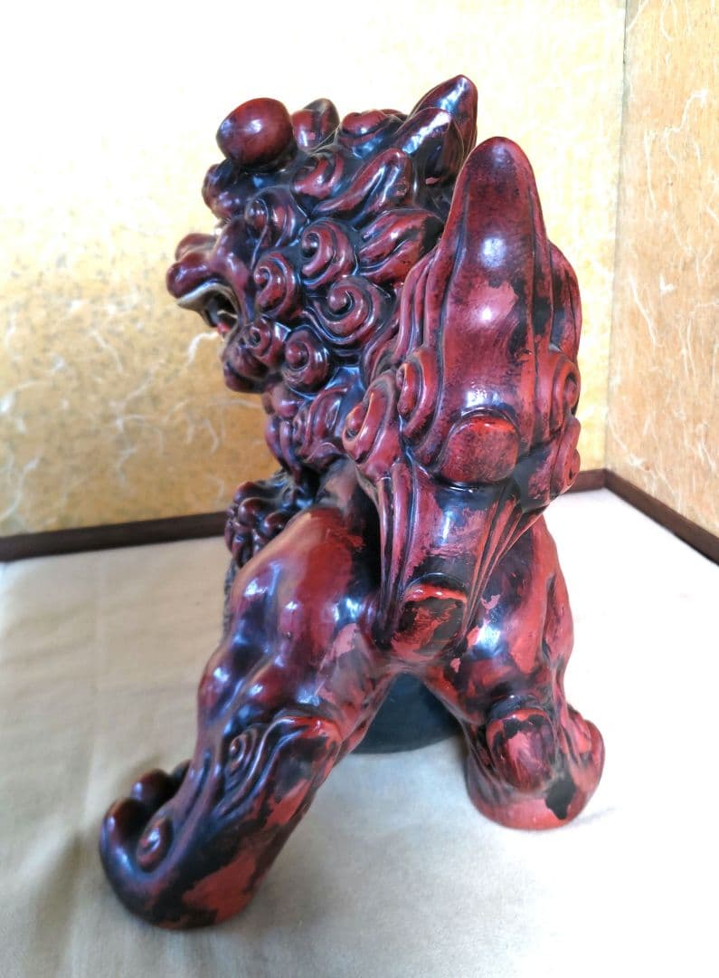 九谷焼　玉獅子置物