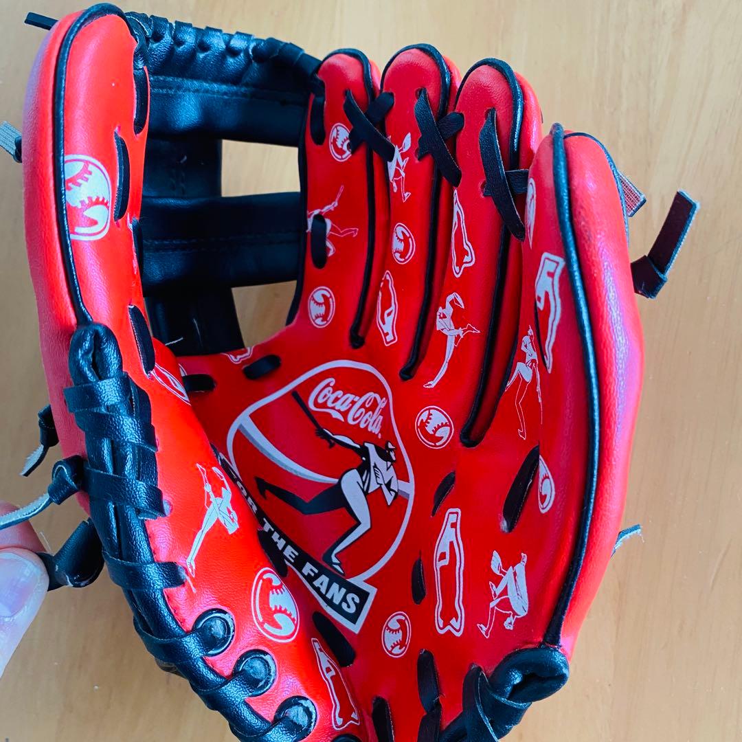 コカコーラ 野球 グローブ 赤