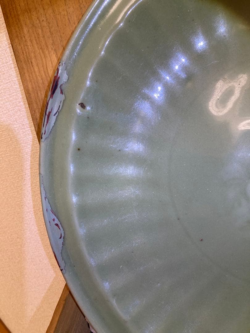 明時代　龍泉窯青磁大皿　箱付き