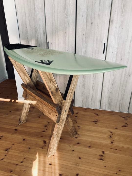 本日限定価格！開閉式！木製サーフボード用メンテナンススタンドボードスタンドラック