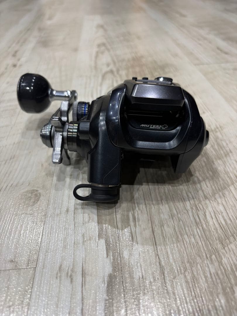 23フォースマスター 600DH(右ハンドル)