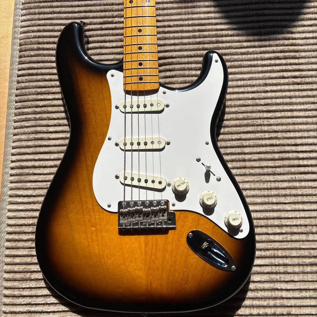 Fender Stratocaster サンバースト ギター