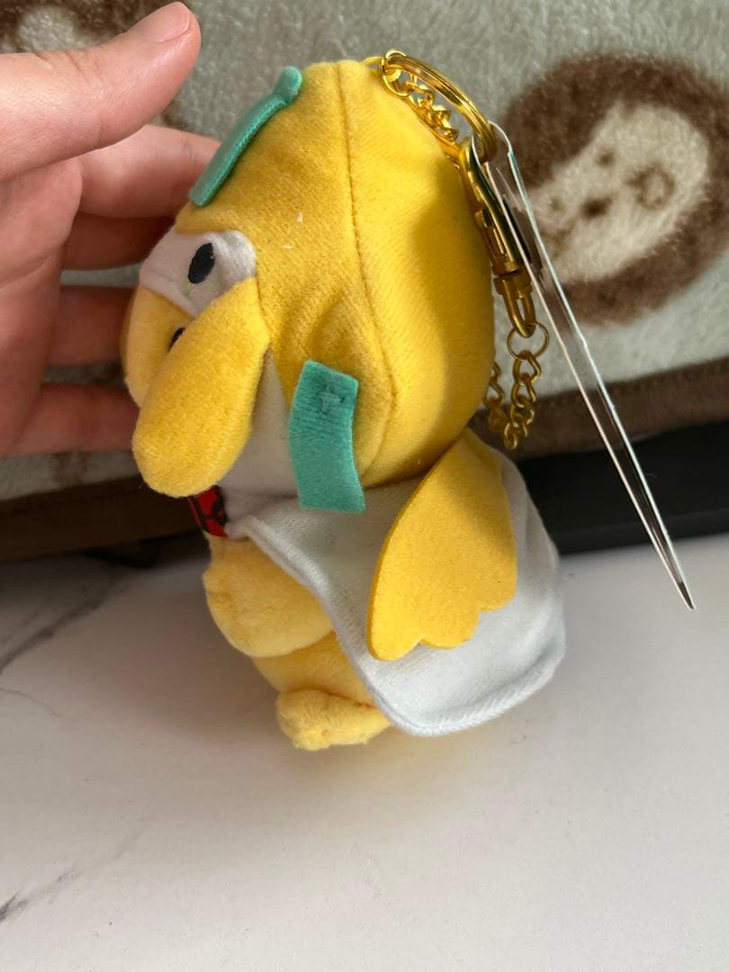 【新品・タグ付き】 ポケモン ジラーチのポンチョをきたピカチュウ マスコット