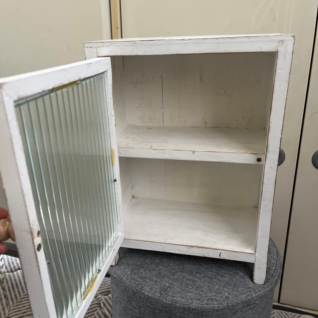 骨董市購入　アンティーク２段　シャビー　波ガラス