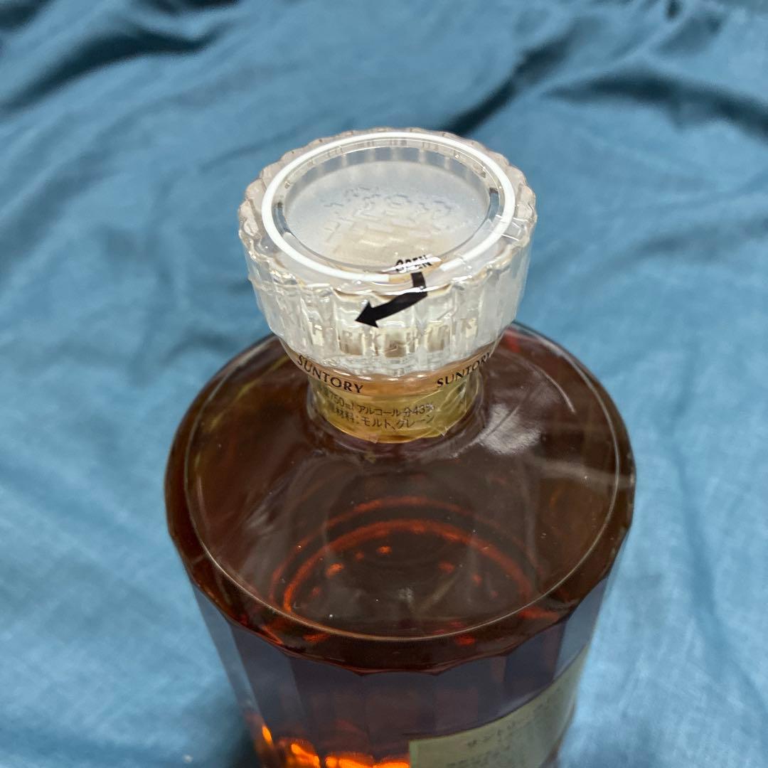 サントリー 響 17年 ゴールドラベル 750ml 箱付き　新品未開封