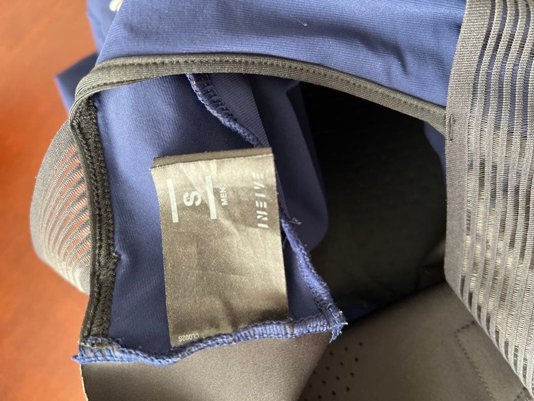 INEIVE イネイブ　ネイビー ビブタイツ