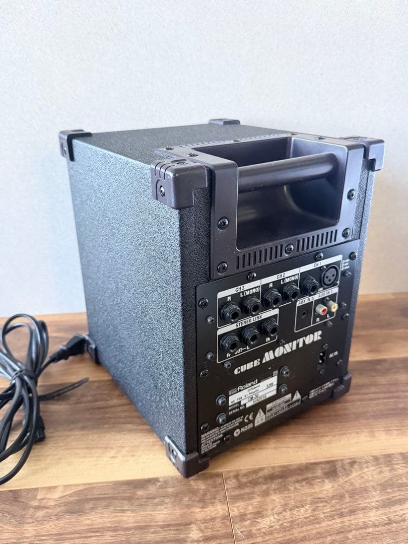 Roland ローランド CUBE CM-30 モニター　アンプ