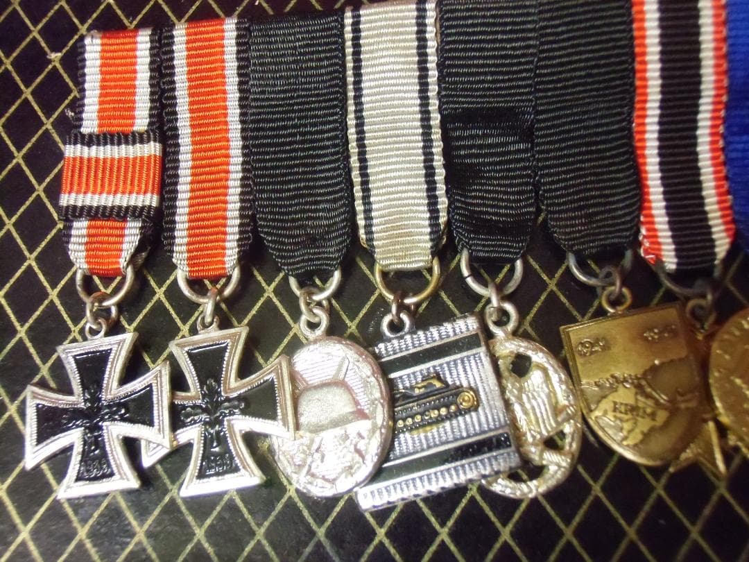 ＢＷドイツ軍/連邦軍＊１９５７年制定＊１０連ミニチュア勲章（実物）