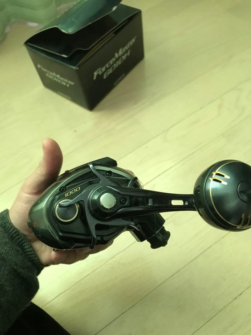 イカ　ビーストマスター EJ 1000 電動リール直付バッテリー付