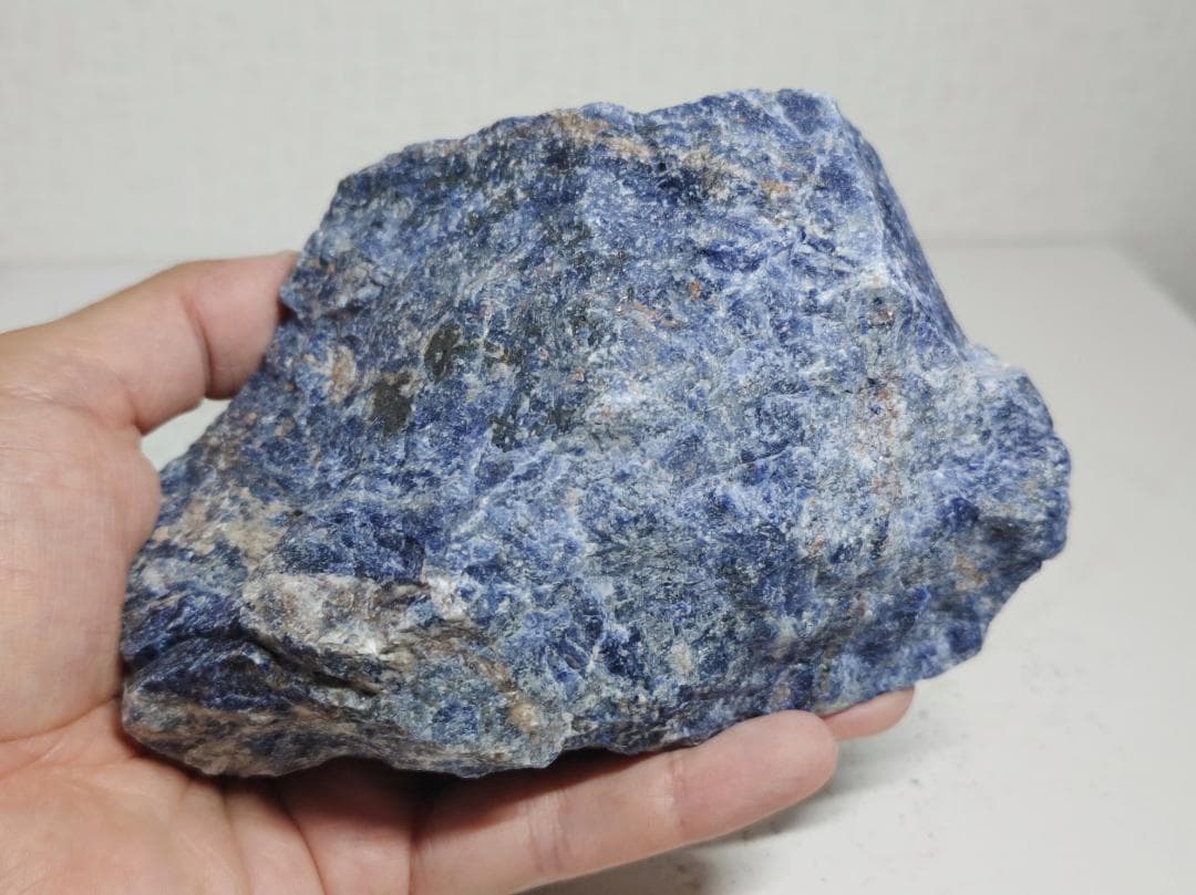 ソーダライト 1kg ラピスラズリ 原石 鑑賞石 自然石 鉱物 誕生石 水石