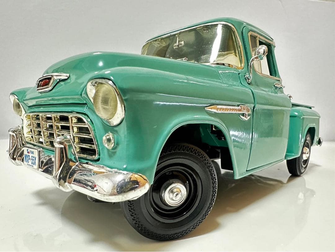 アーテル/'55 Chevyシボレー Cameoカメオ 1/18 絶版