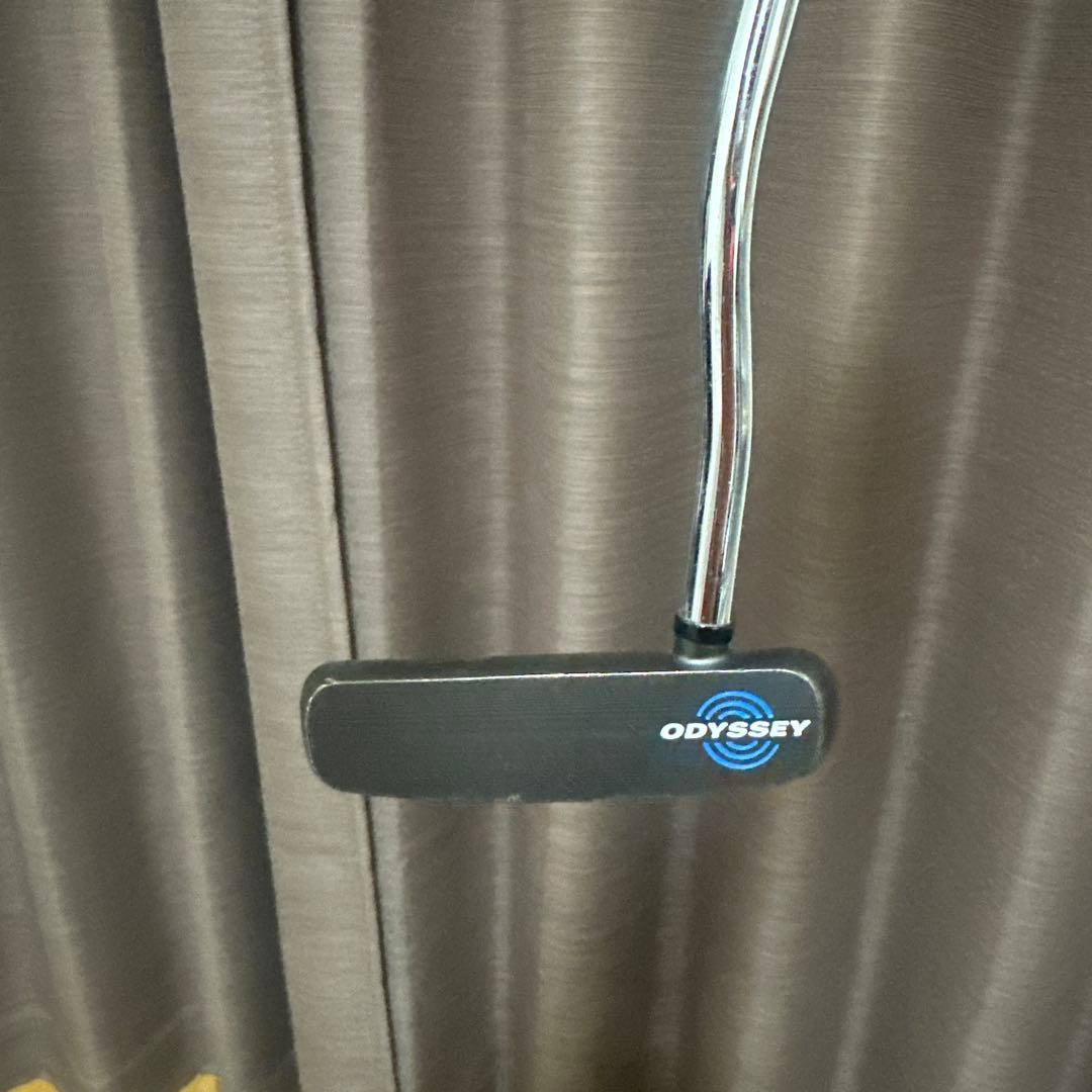 ODYSSEY マレット型パター 青