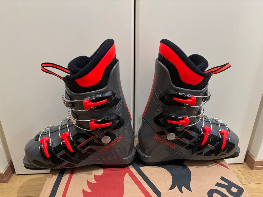ロシニョール スキーブーツ HERO J4 ジュニア23.5cm