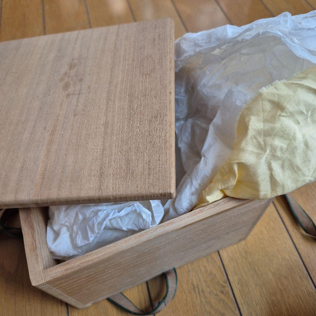 廣州窯 井戸高麗 趙小守(韓国)淡いグレー ひび割れ模様