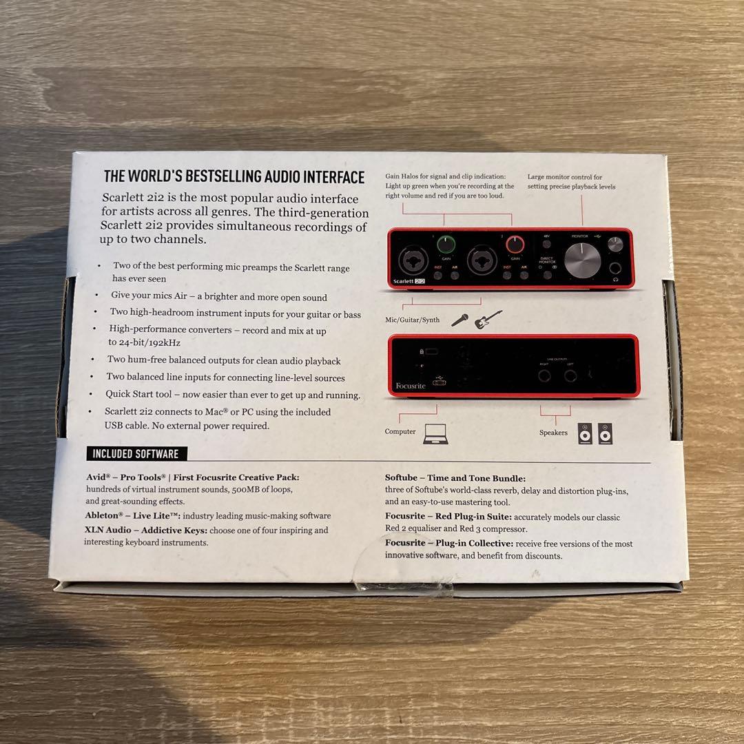 Focusrite Scarlett 2i2 赤 オーディオインターフェイス
