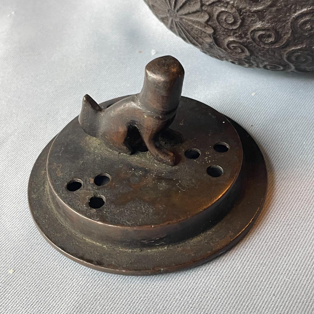 骨董品です！鉄器 鉄瓶 菊十六紋 K2484