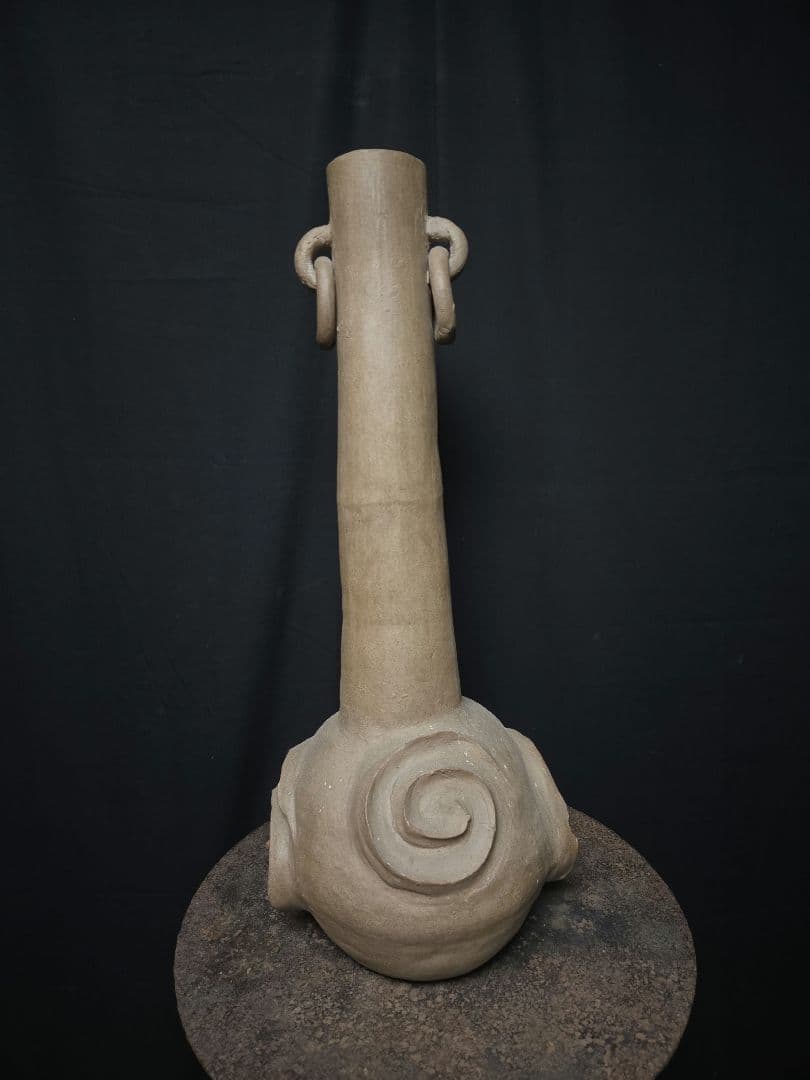 一部欠けあるもスペシャル陶器のオブジェ　インテリアに渦巻き模様約40cm
