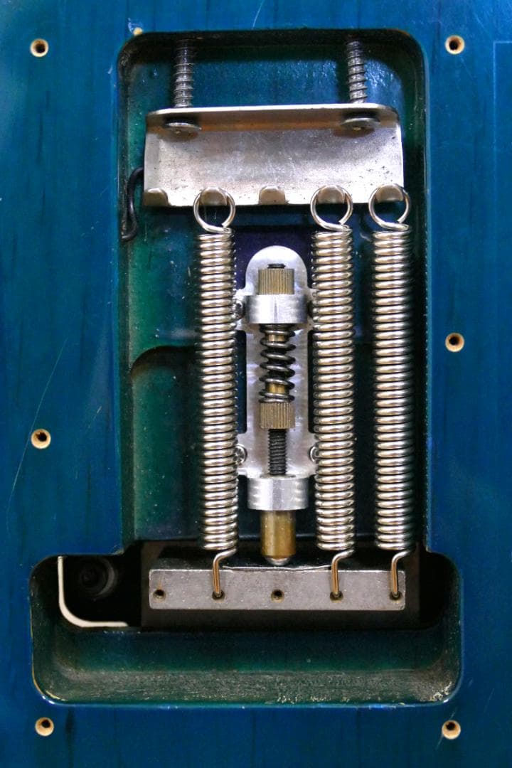 エドワーズ製エレキギター　E-CY-128DT（D-TUNA搭載）【ジャンク品】