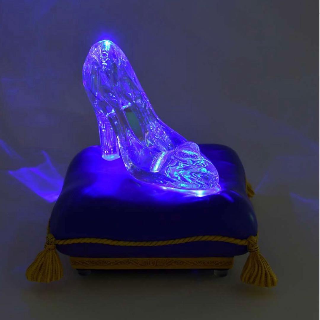 シンデレラ♡ライトアップフィギュア♡ガラスの靴☆75周年限定