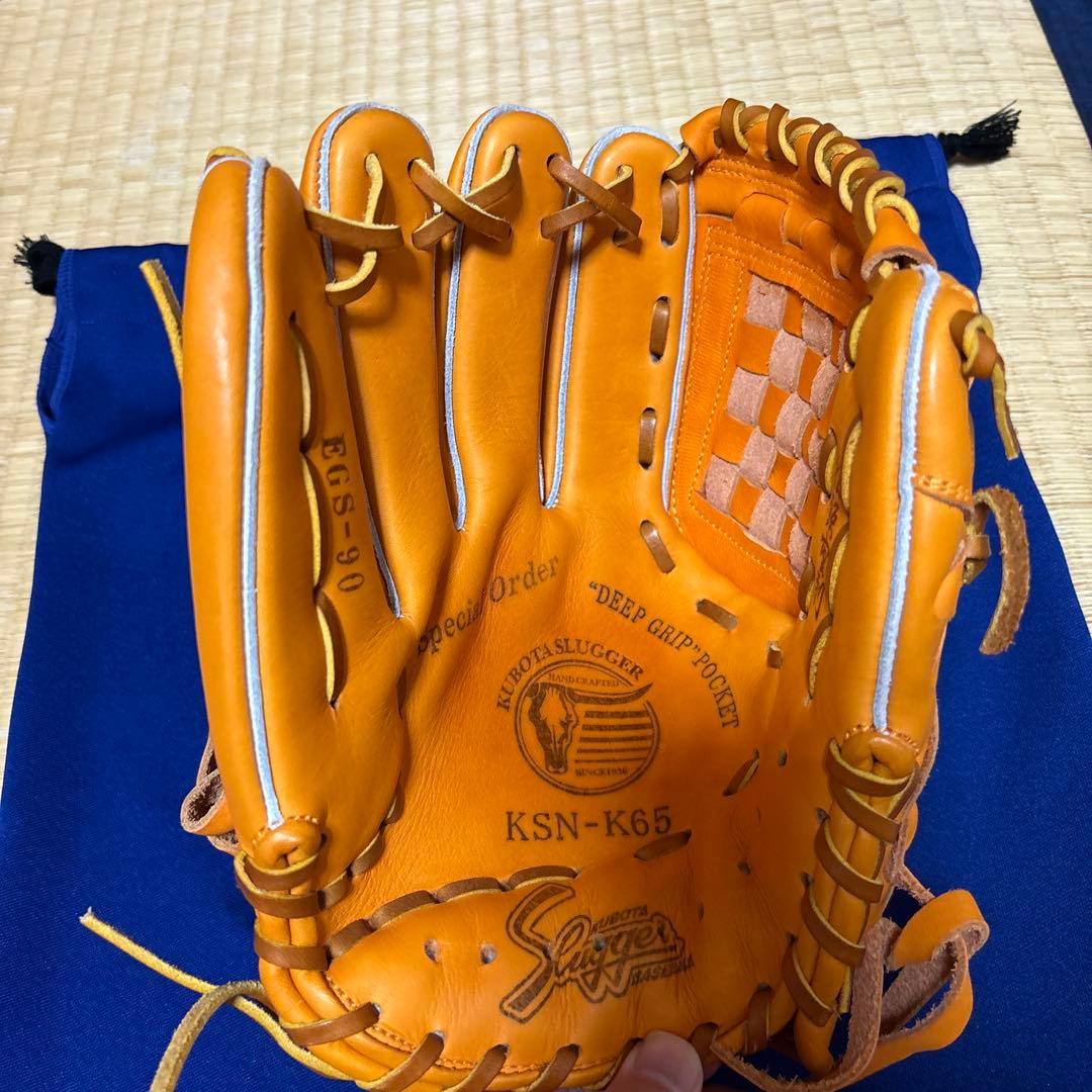 久保田スラッガー　江頭重利９０周年グラブ