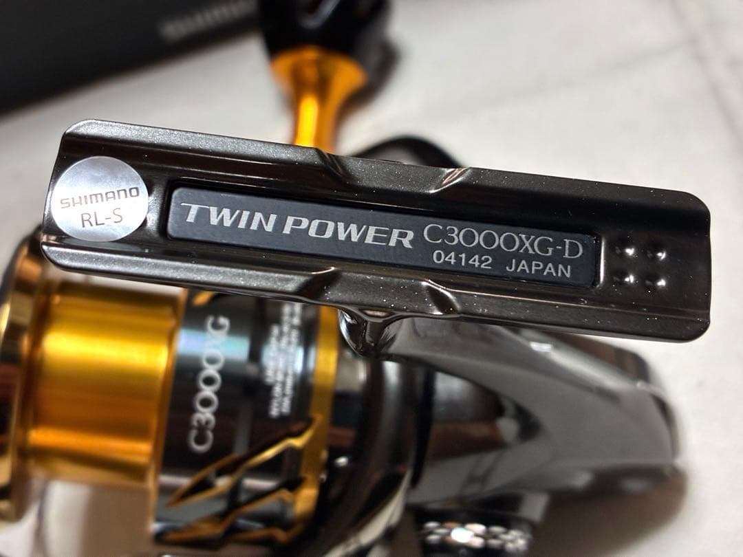 【未使用品】シマノ リール20ツインパワーC3000XG【カスタム品】