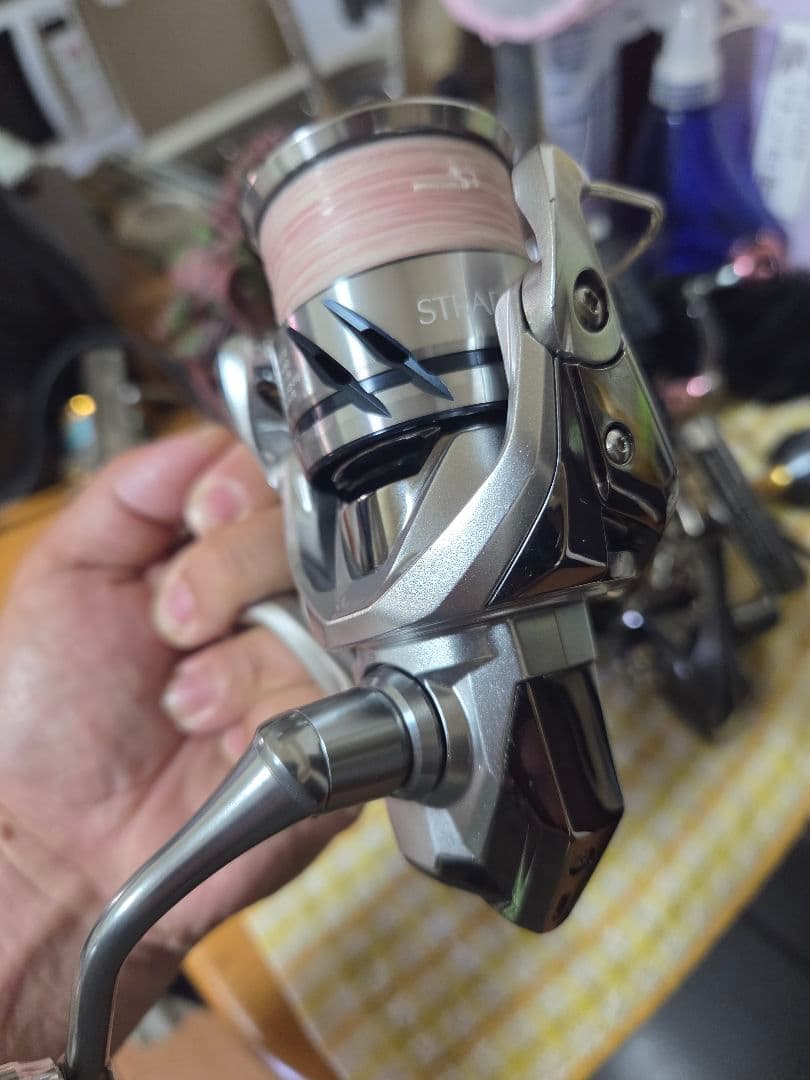 （写真追加）SHIMANO STRADIC C3000HG スピニングリール