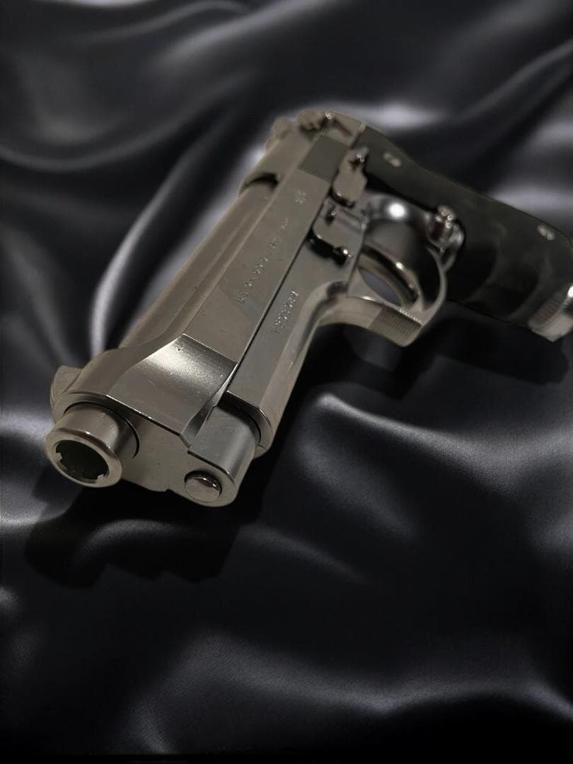 ●東京マルイ ●M92F ●クロームステンレスモデル ガスブローバック