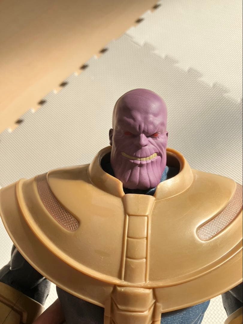 ビッグサイズ　サノス　アクションフィギュア　中古