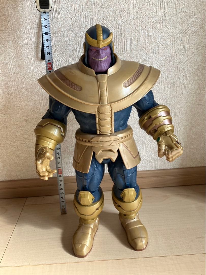 ビッグサイズ　サノス　アクションフィギュア　中古