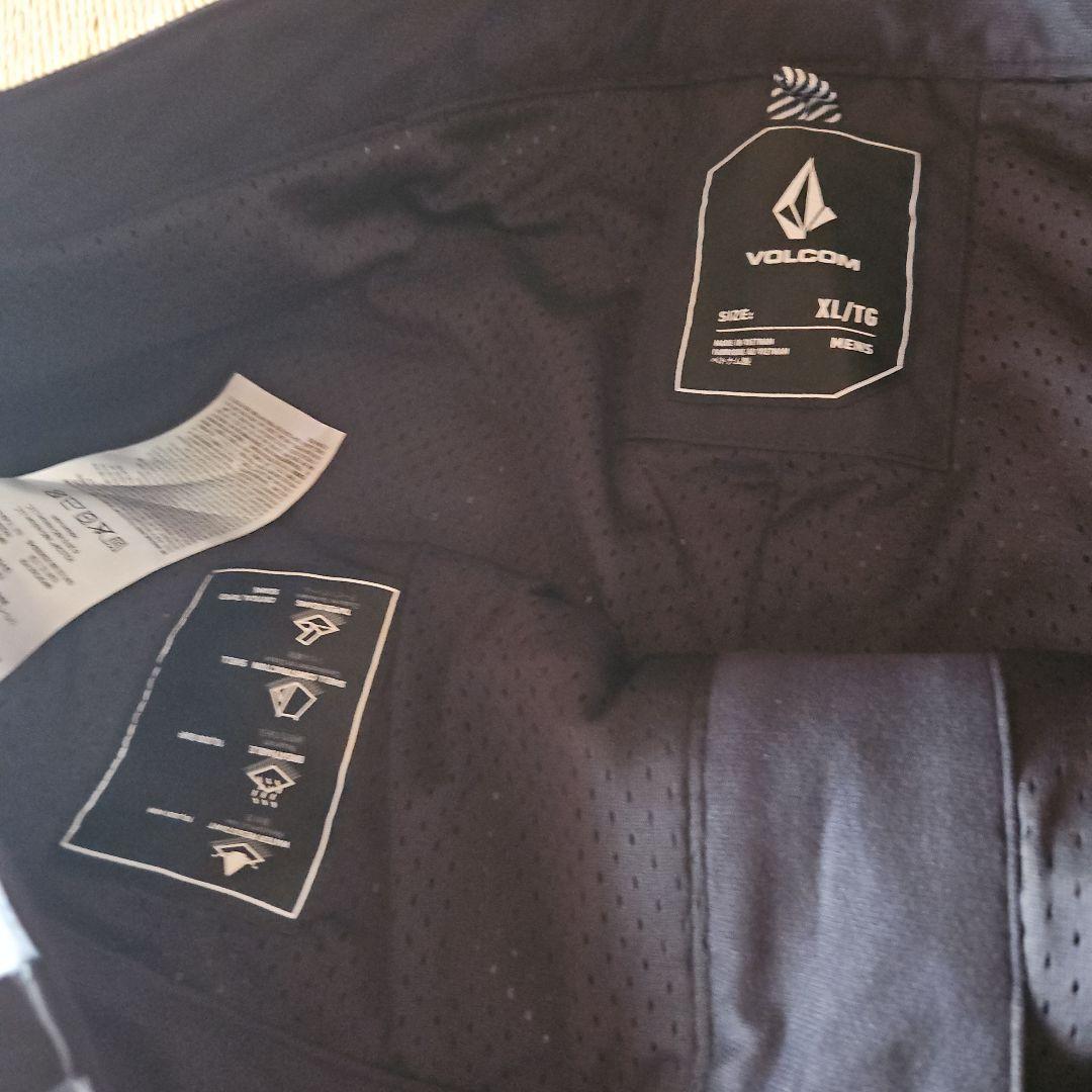 VOLCOM　スノーボードパンツ　スノーウェア　ボルコム