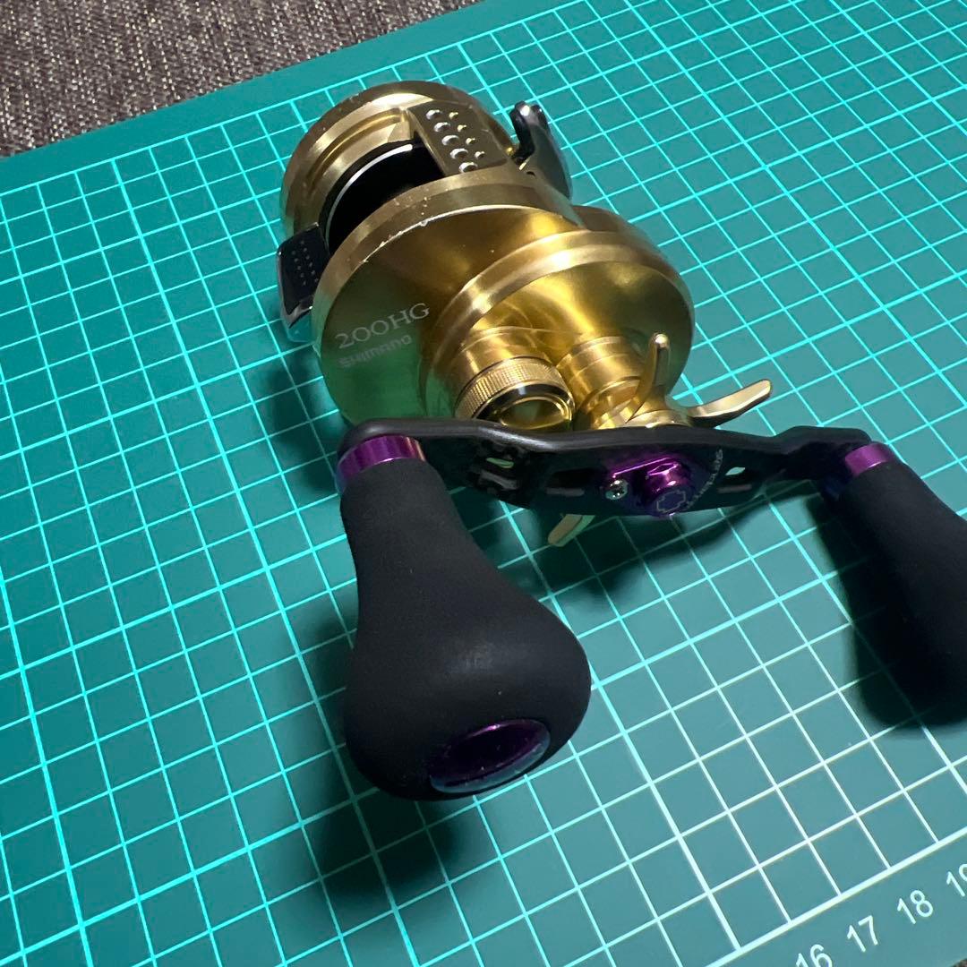 リール Shimano 15 Calcutta Conquest 200HG