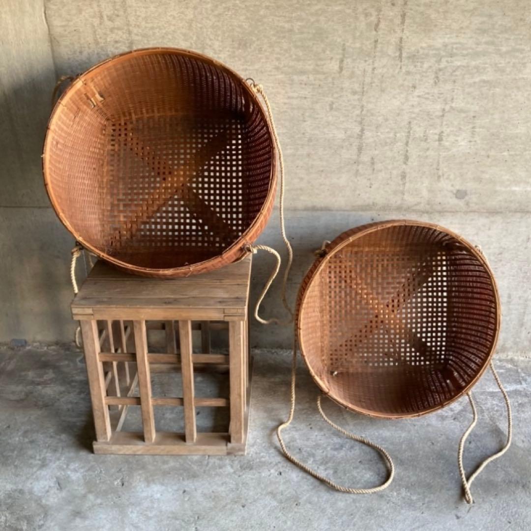 古い大きな竹籠 かご バスケット 大型 竹細工 鉄金具 2点 古道具 レトロ